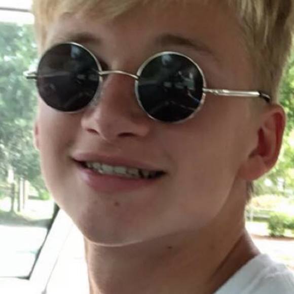 Meet your Posher, Daniel - Picture 1 of 1